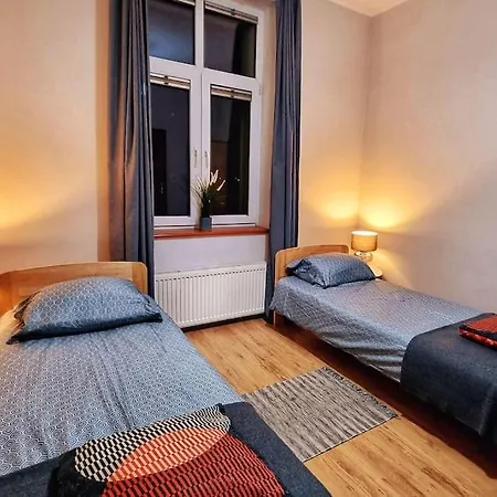Attractive In Center Near The Apartament
