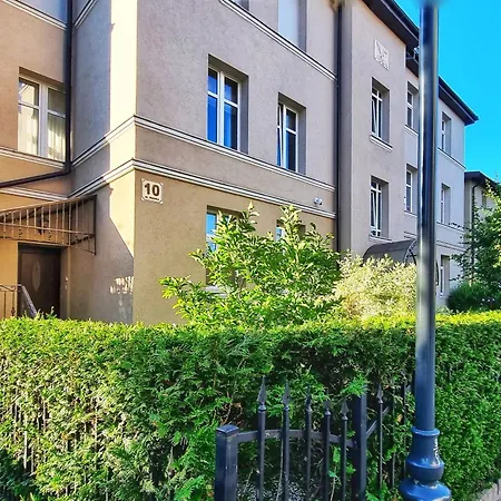 Attractive In Center Near The Apartament *