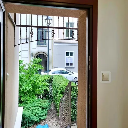 In Center Near The Beach! Apartment
